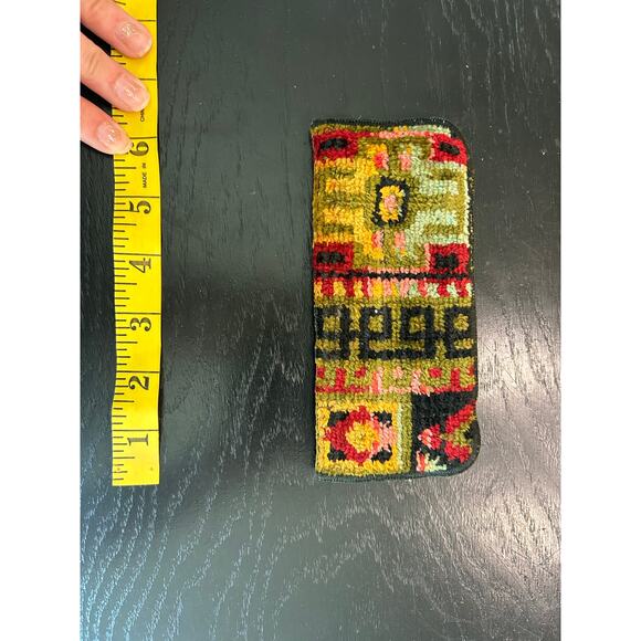 Vintage soft fabric tapestry- glasses case- retro- some wear MCM - red black - Picture 4 of 7